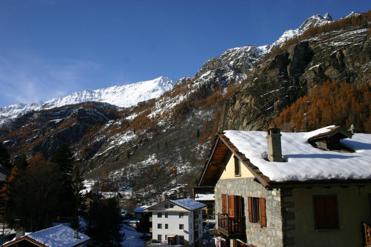 Furggen Appartement Valtournenche Buitenkant foto